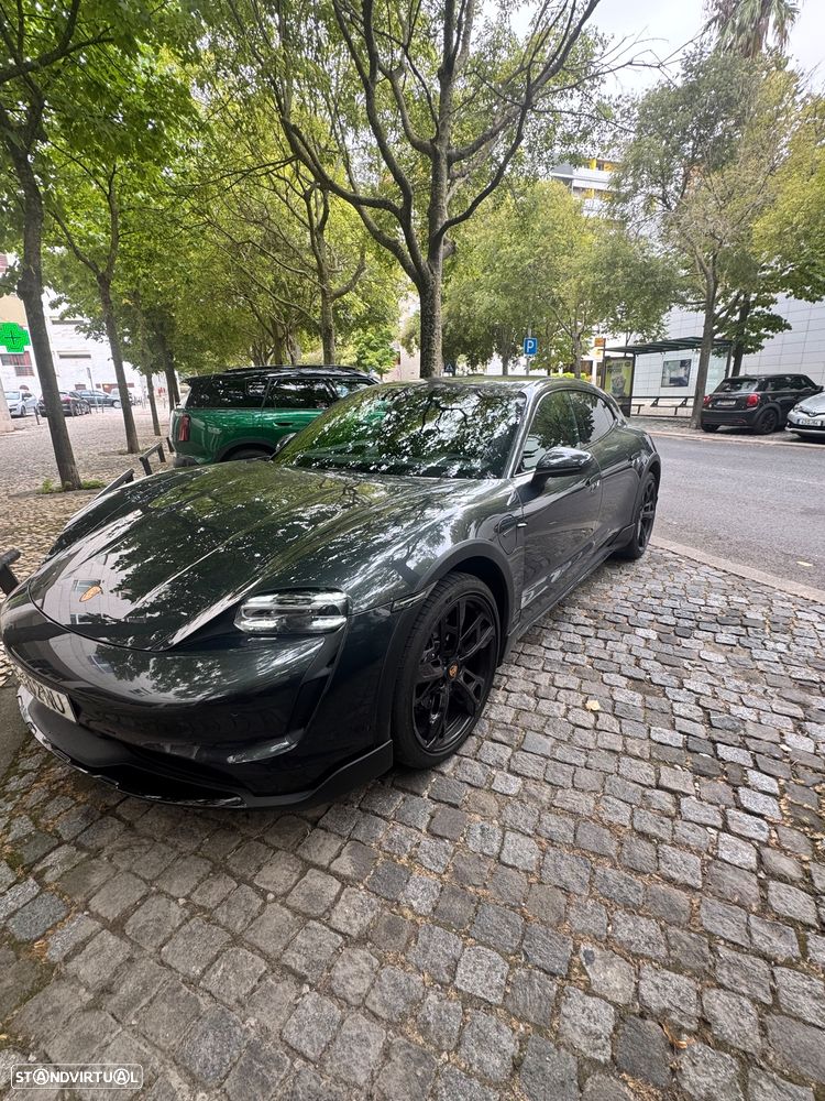 Porsche Taycan Cross Turismo 4 - 2