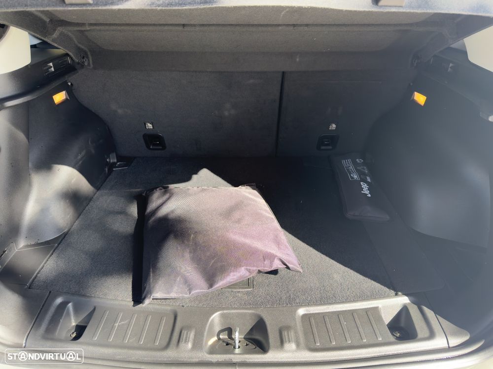 Jeep Compass 1.3 TG Upland - 6