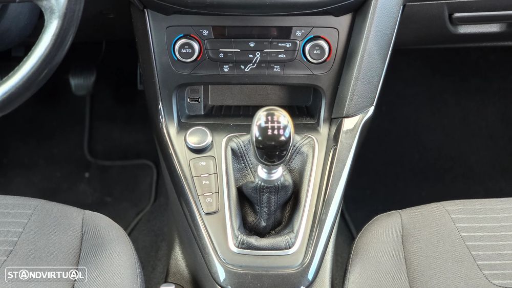 Ford Focus SW 1.5 TDCi Trend+ - 19