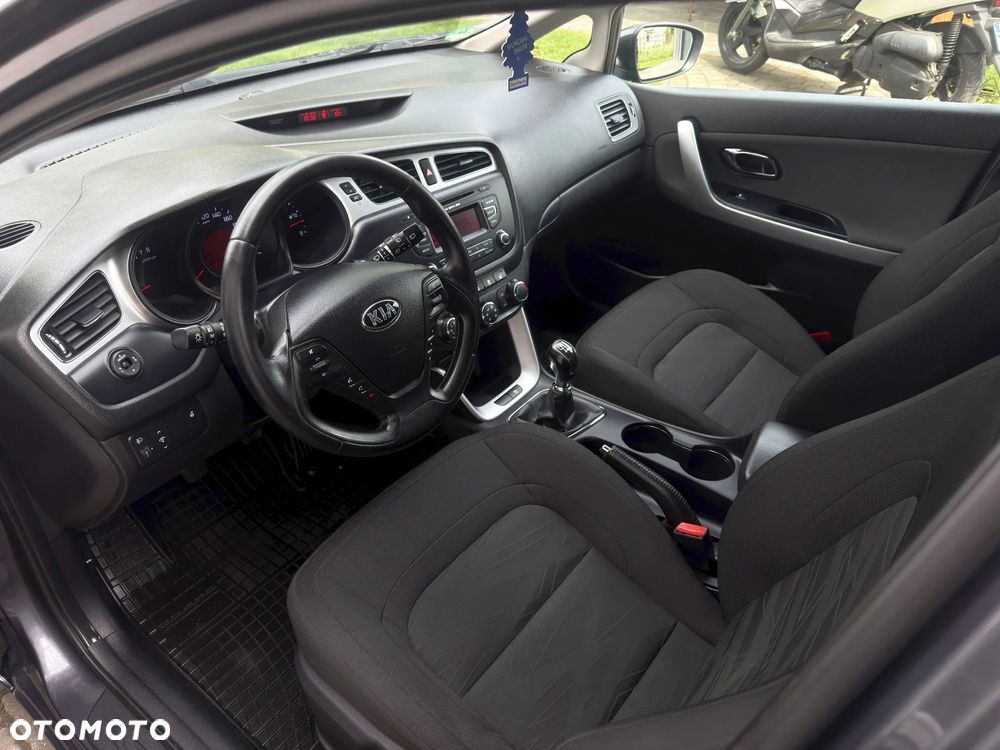 Kia Ceed 1.4 CVVT Attract plus - 9