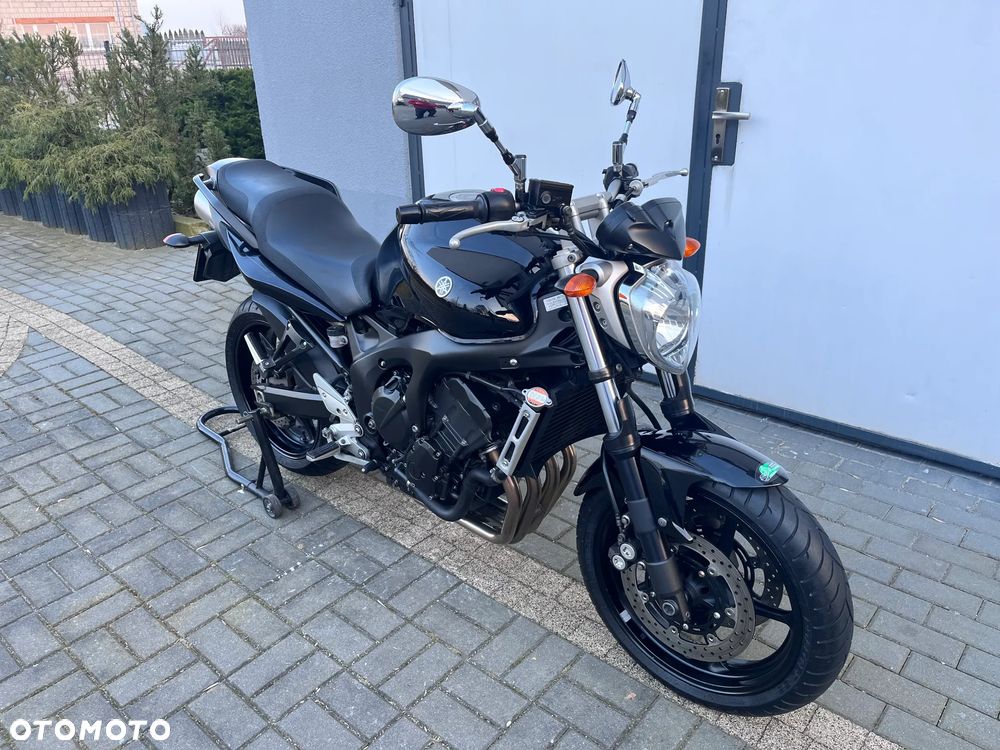 Yamaha FZ6 - 25