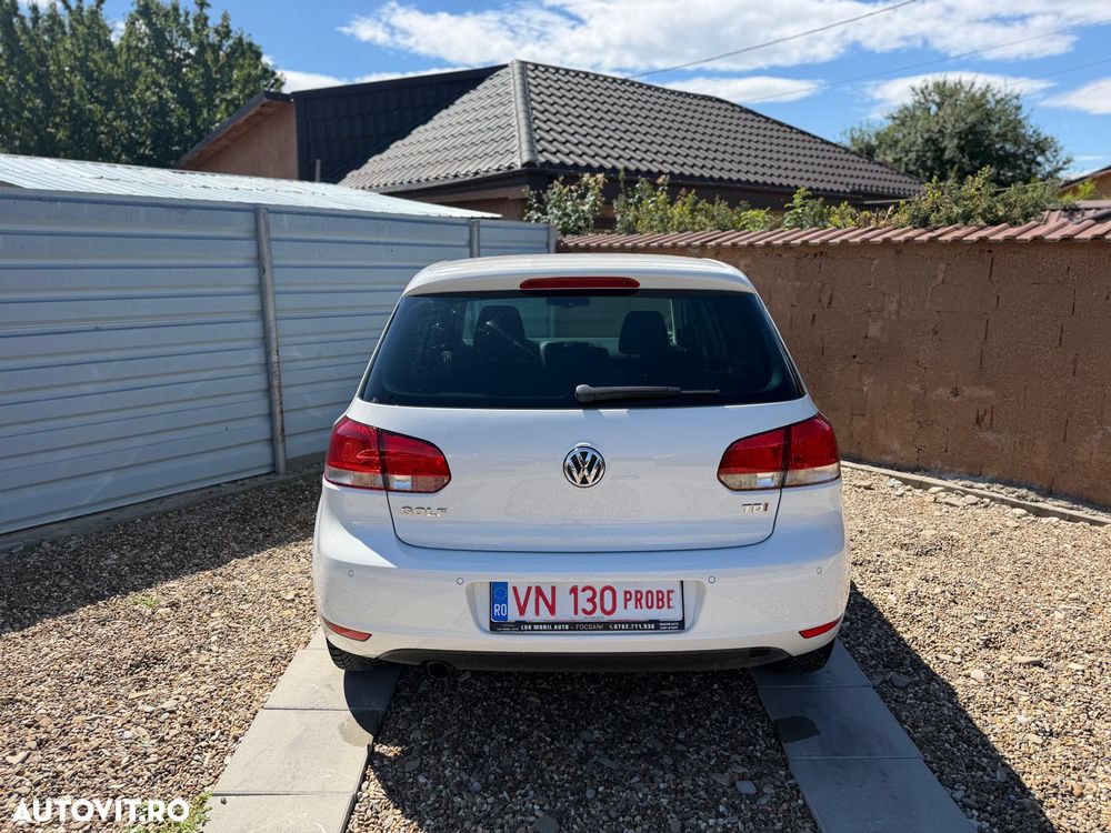 Volkswagen Golf 1.6 TDI DPF Style - 6