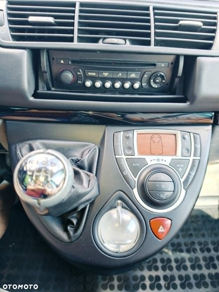Citroën C8 - 21