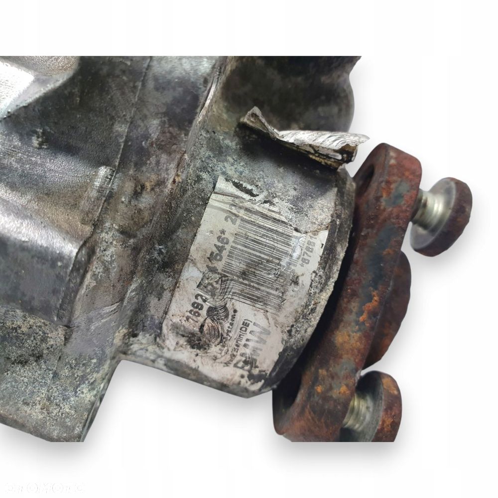 POMPA PODCIŚNIENIA BMW E90 E60 2.0D M47 N47 Pierburg 7692646 - 9