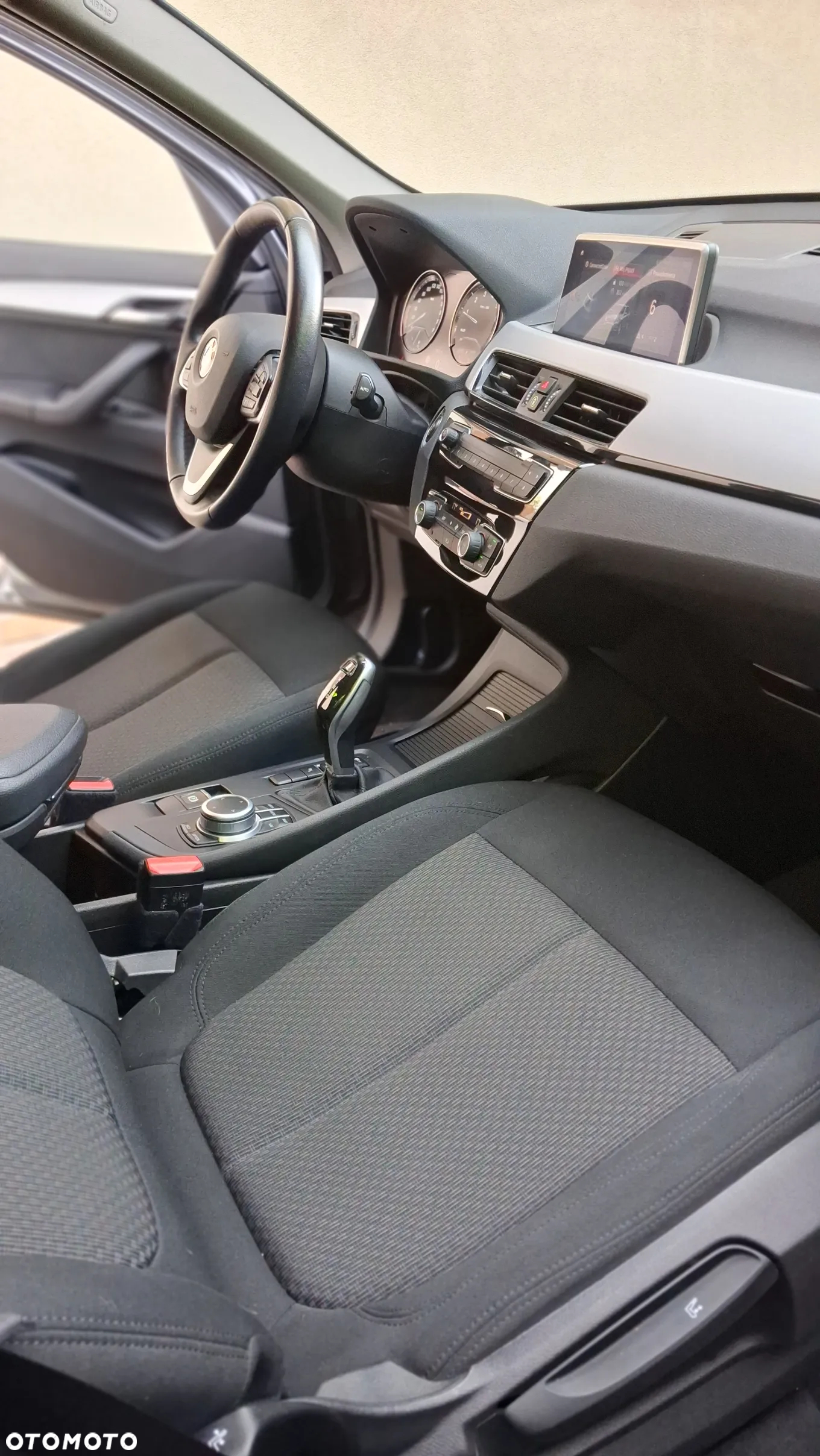 BMW X1 sDrive18i Business Edition - 27