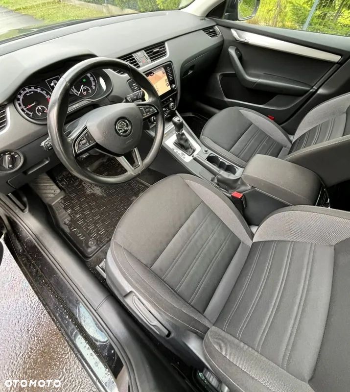 Skoda Octavia 2.0 TDI Style DSG - 5