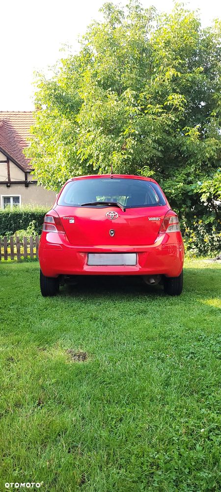 Toyota Yaris 1.0 Luna - 1