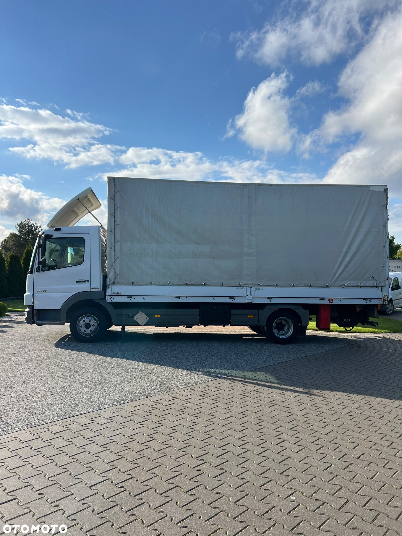 Mercedes-Benz Atego 818 - 4