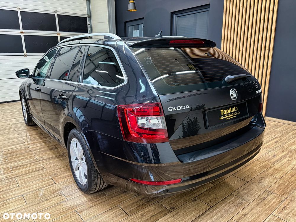 Skoda Octavia 2.0 TDI SCR Style DSG - 9