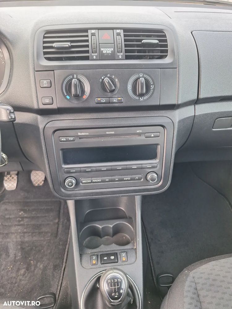 Skoda Fabia 1.2 HTP Ambiente - 13