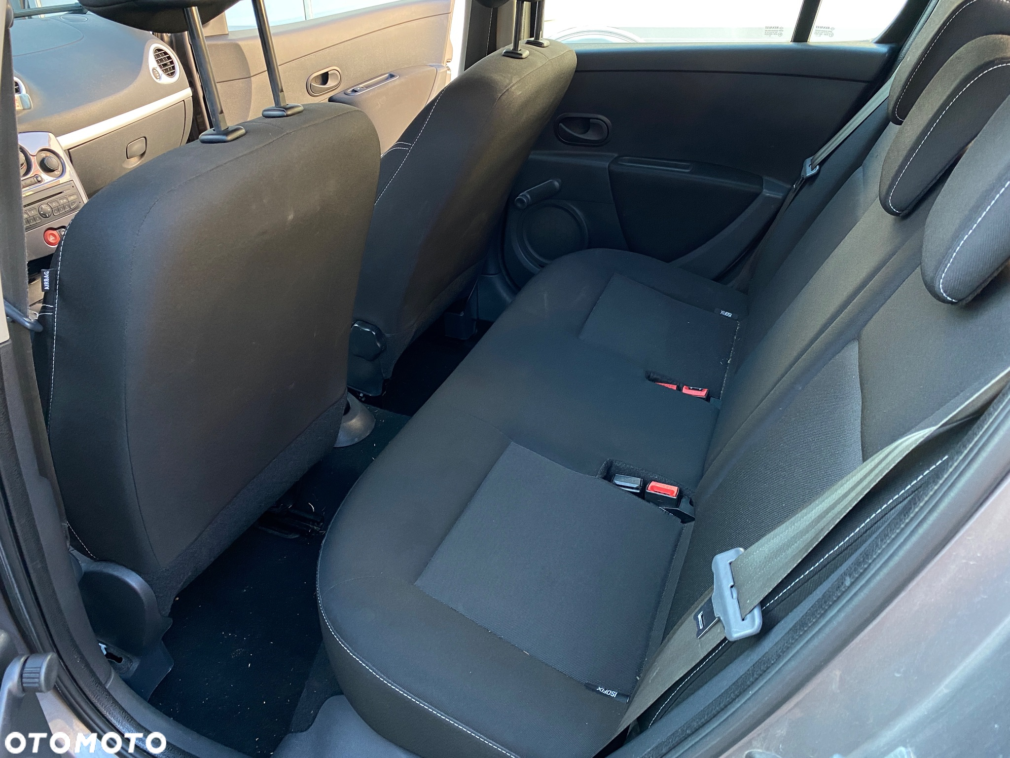 Renault Clio - 9