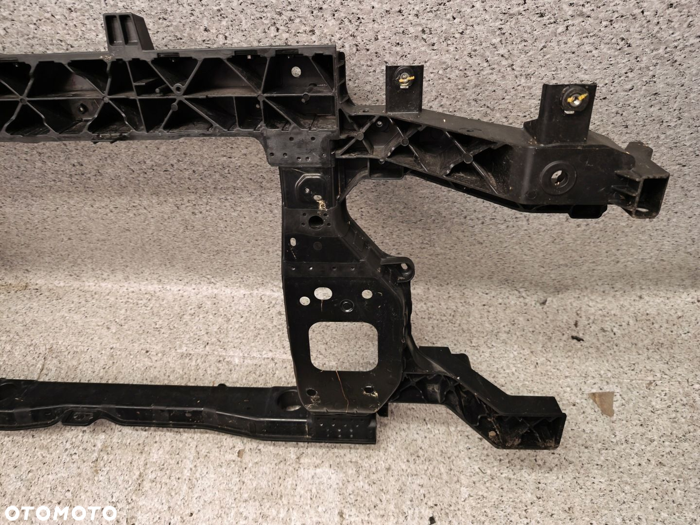 PAS PRZEDNI WZMOCNIENIE HYUNDAI STARIA 64101-CG000 - 10