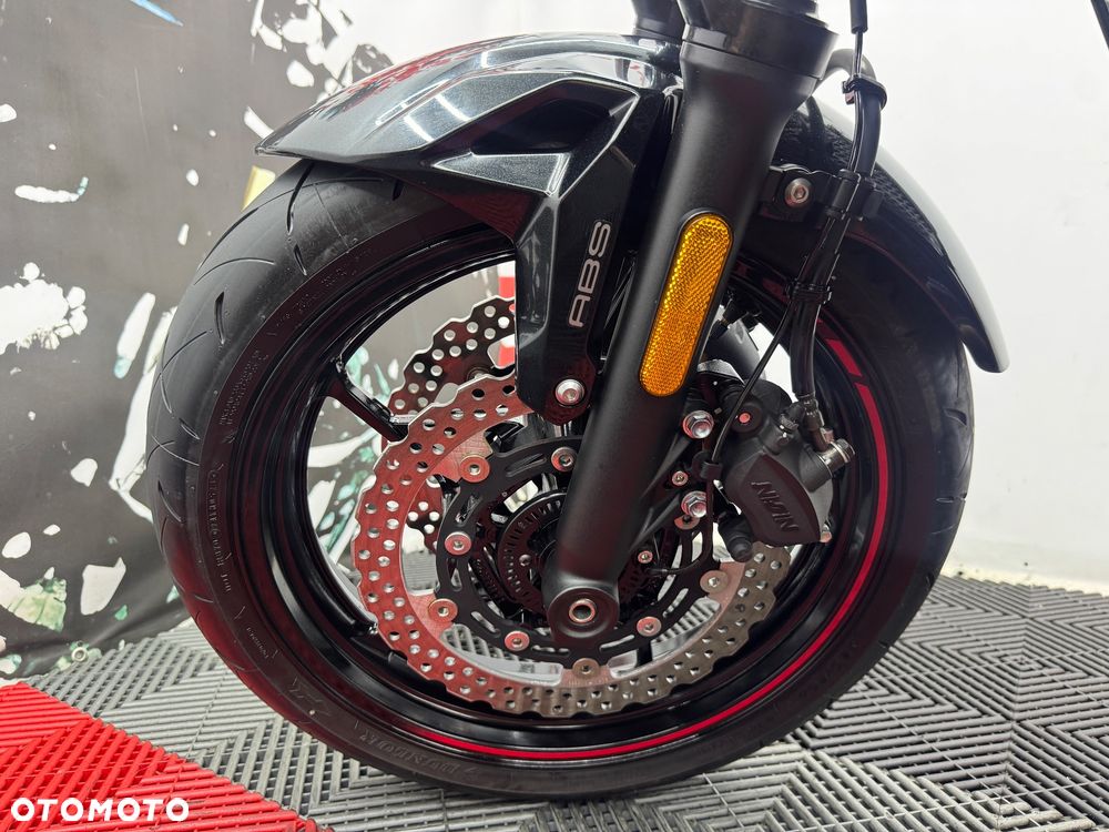 Kawasaki Z 650 - 8