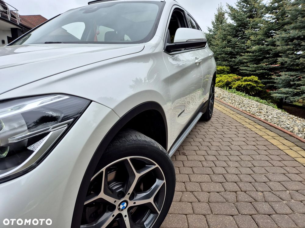 BMW X1 sDrive18d xLine - 29