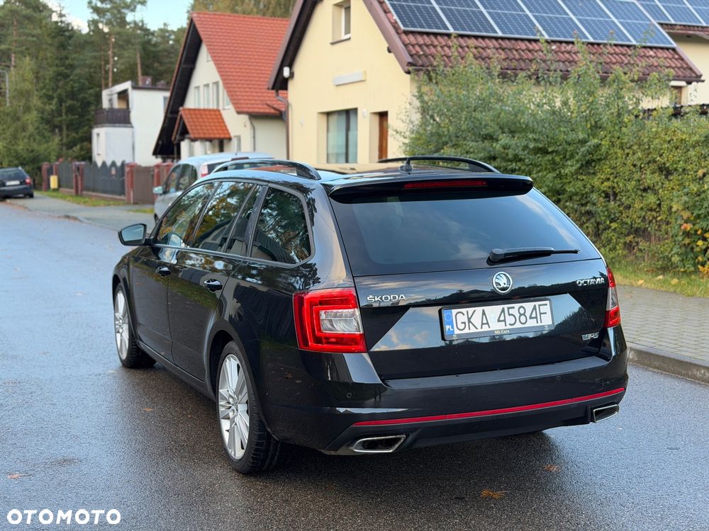 Skoda Octavia 2.0 TDI DSG RS - 15