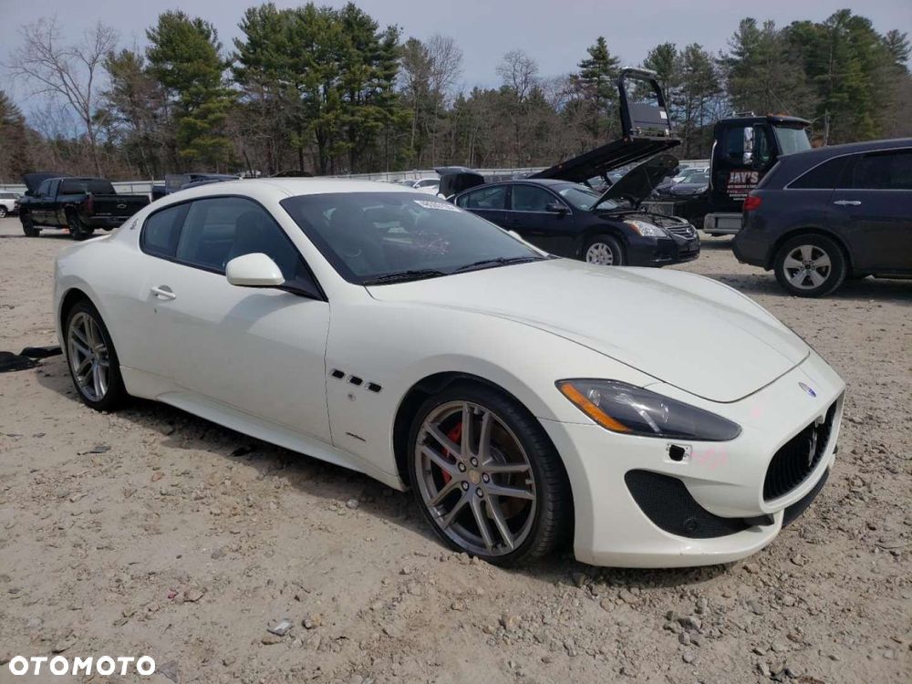 Maserati GranTurismo - 8