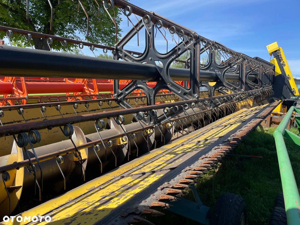 New Holland TX 68 Plus - 28