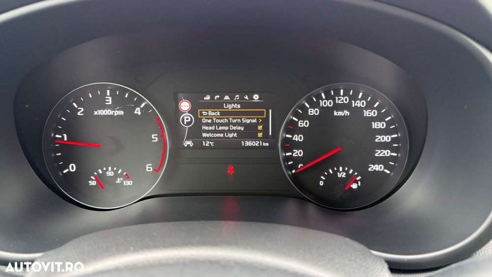 Kia Sportage 2,0 CRDI AWD Aut. Platinum - 32