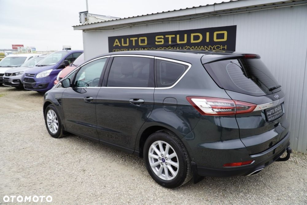 Ford S-Max 2.0 TDCi Titanium PowerShift - 38