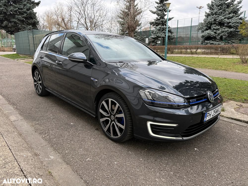 Volkswagen Golf 1.4 GTE Plug-In-Hybrid DSG - 1