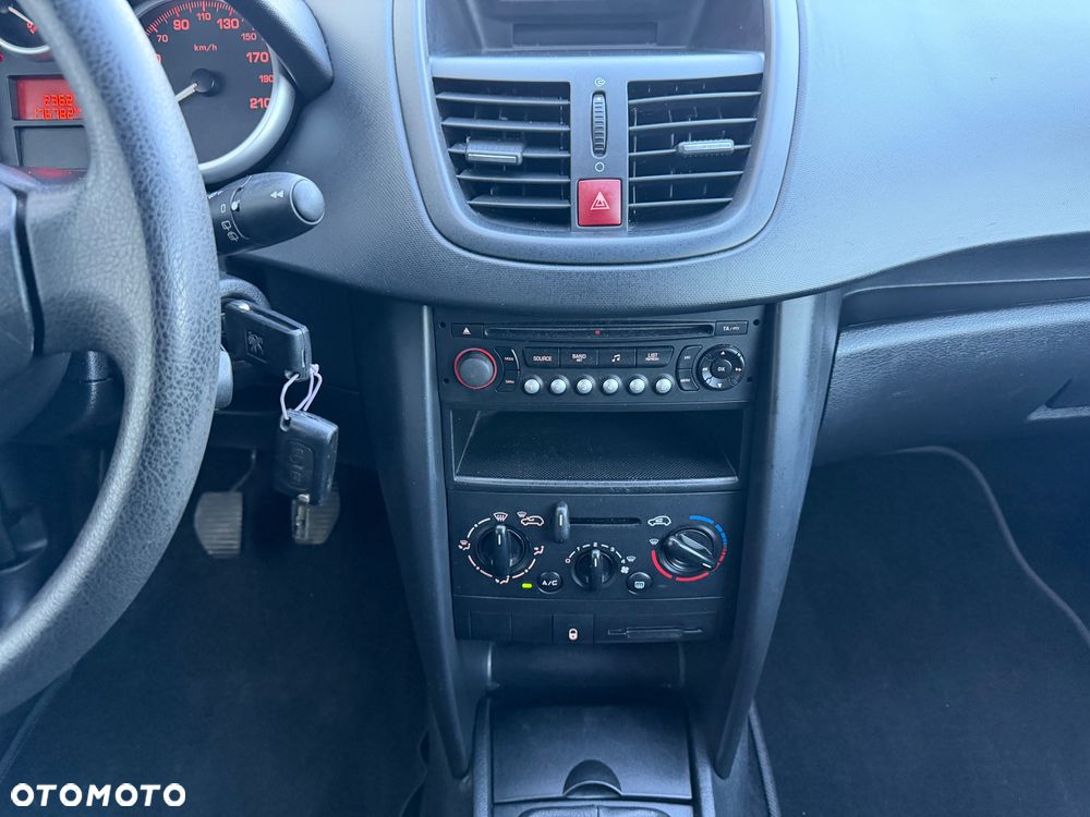 Peugeot 207 95 VTi Filou - 13