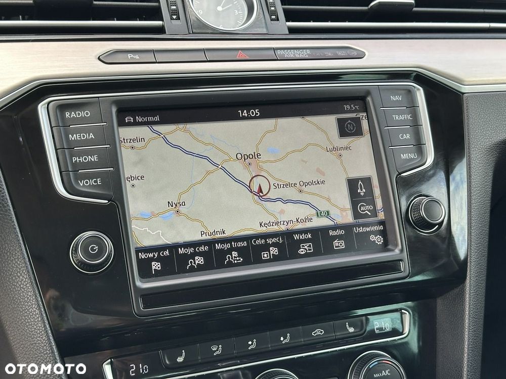 Volkswagen Passat Variant 2.0 TSI (BlueMotion Technology) DSG Highline - 21