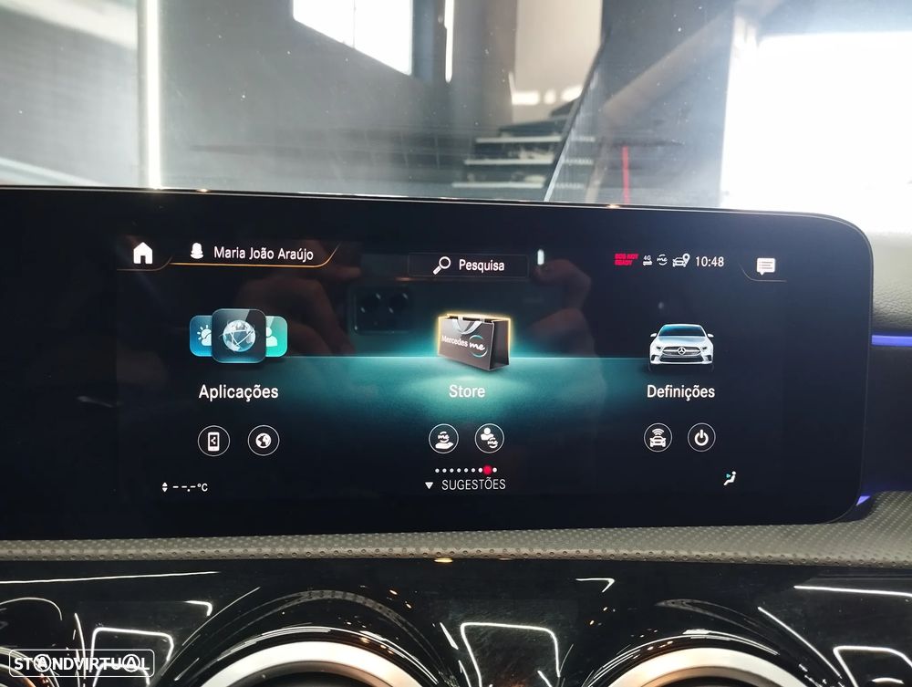 Mercedes-Benz A 250 Limousine e AMG Line - 29
