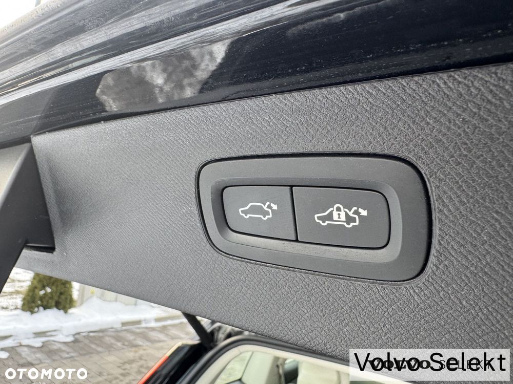 Volvo XC 90 - 33