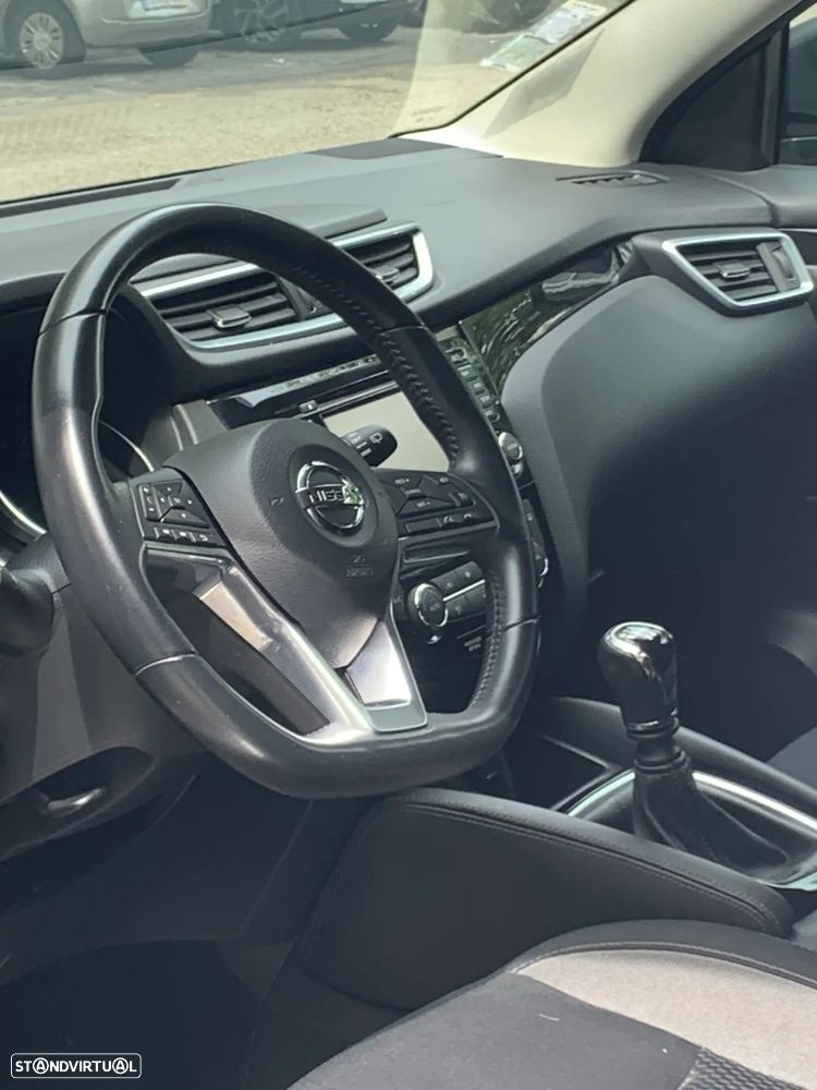 Nissan Qashqai 1.5 dCi N-Connecta - 16