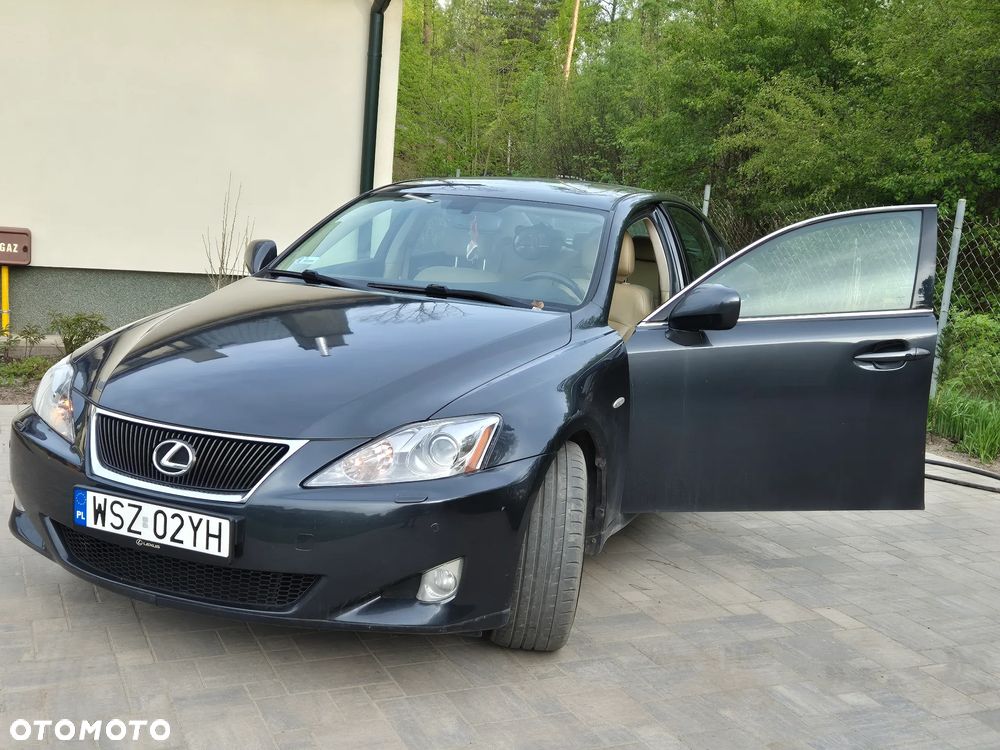 Lexus IS - 6