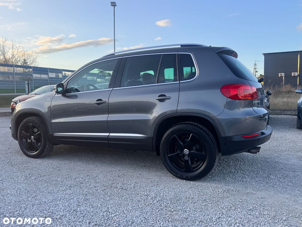 Volkswagen Tiguan 2.0 TDI DPF BlueMotion Technology Cup Sport & Style - 4