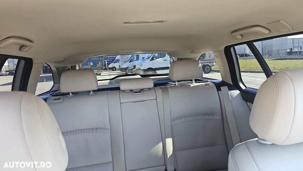 BMW Seria 5 520d Aut. Luxury Line - 15