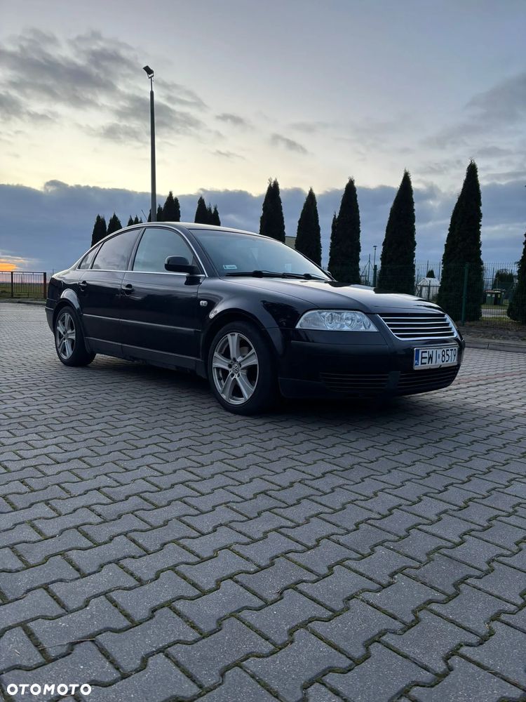 Volkswagen Passat - 11