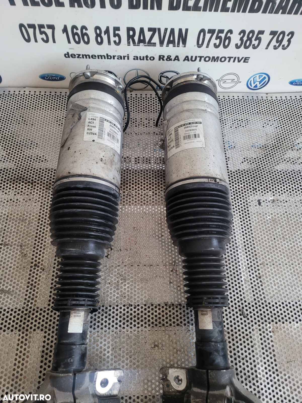 Perne Perna Aer Amortizor Electric/Pneumatic Stanga Dreapta Fata Land Rover Range Rover Sport L494 22.000 Km Ca Si Noi Cod DPLA-3C286-CF  DPLA-3C285-CF An 2015-2016-2017-2018 - 2