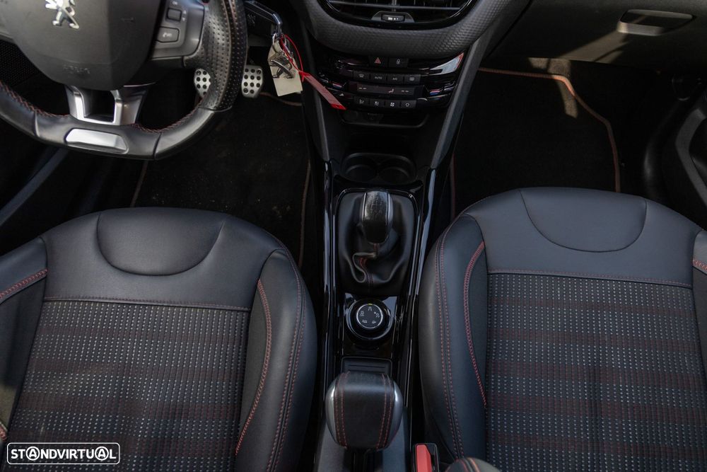 Peugeot 2008 PureTech 110 Stop&Start GT-Line Edition - 7