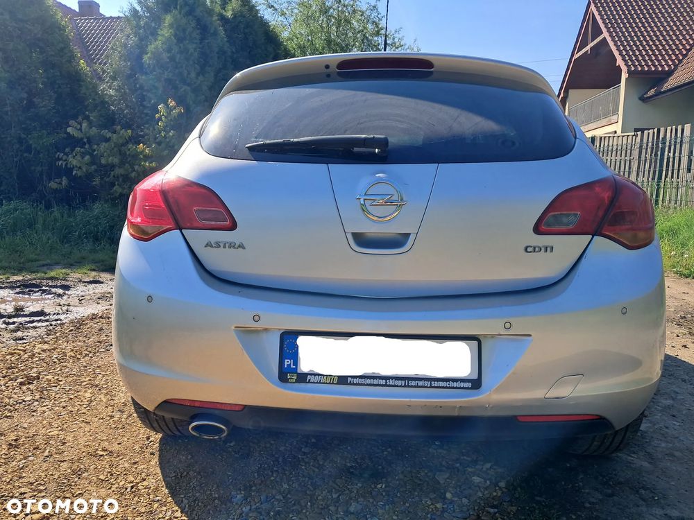 Opel Astra 2.0 CDTI DPF Automatik Cosmo - 4