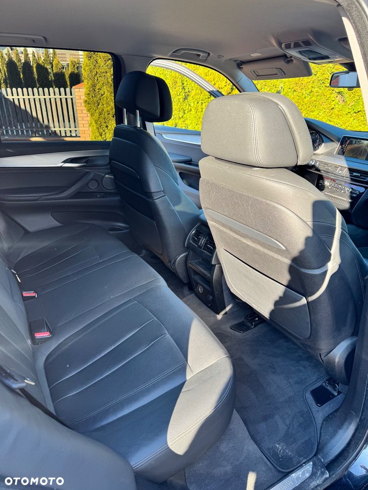 BMW X5 xDrive40d - 16