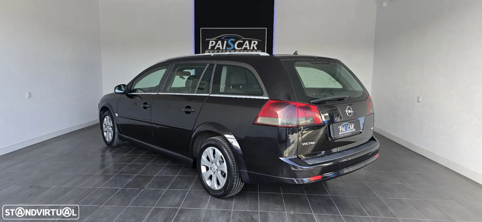 Opel Vectra Caravan 1.9 CDTi Executive - 3