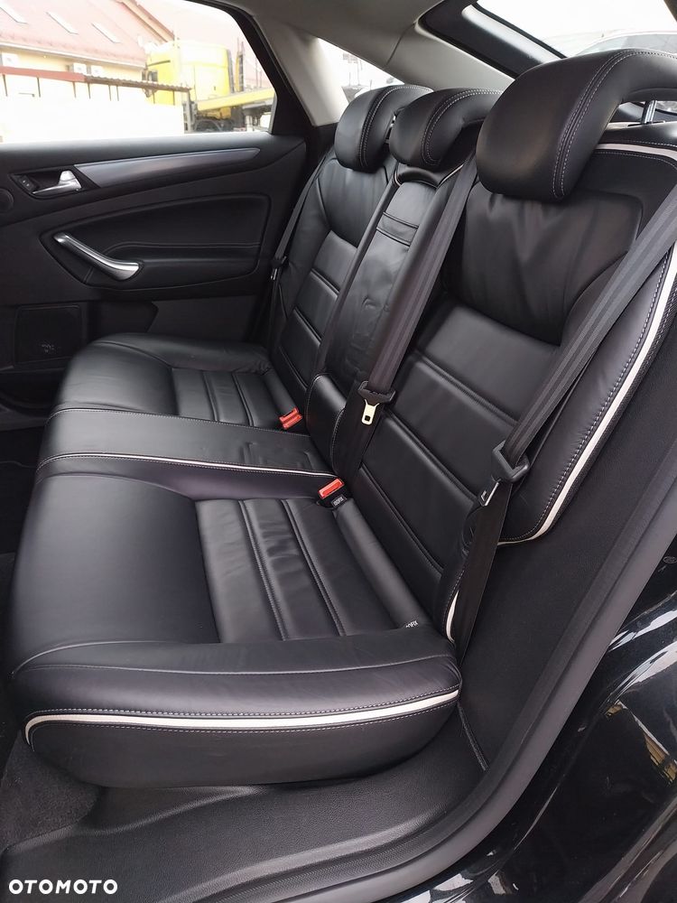 Ford Mondeo 2.0 EcoBoost Titanium X - 21