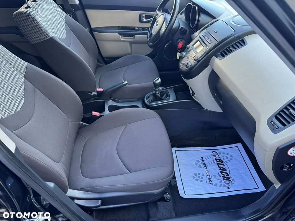 Kia Soul - 10