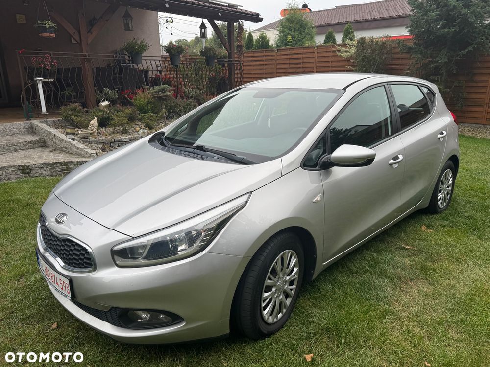 Kia Ceed - 4