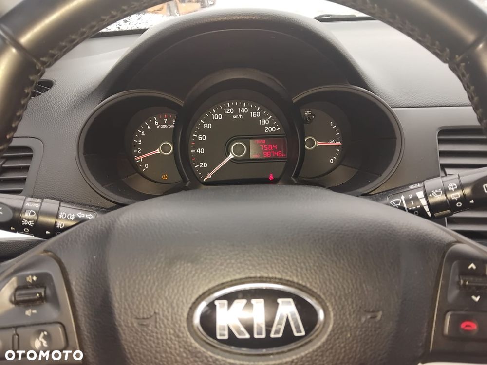 Kia Picanto 1.0 Dream Team Edition - 9