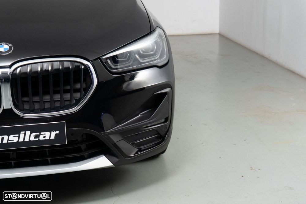 BMW X1 25 e xDrive Corporate Edition - 18