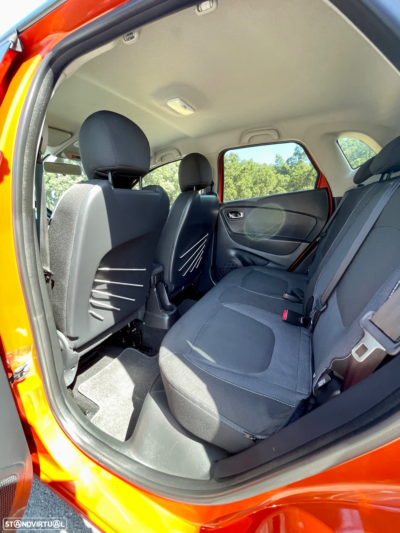 Renault Captur 1.5 dCi Exclusive - 19