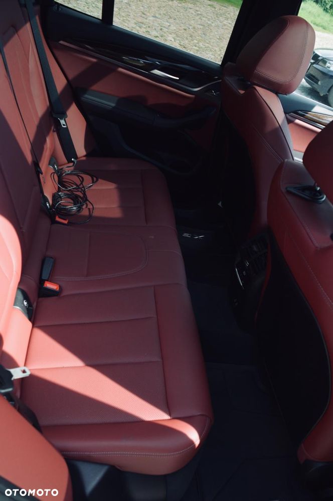 BMW X3 xDrive30i - 11