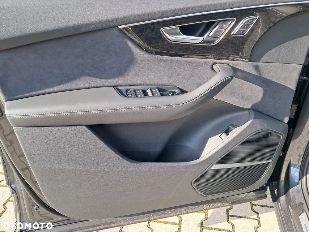 Audi Q7 TDI mHEV 210 kW Quattro S Line Tiptr - 12