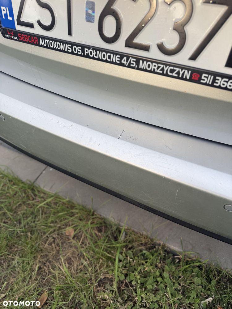 Peugeot 308 - 8