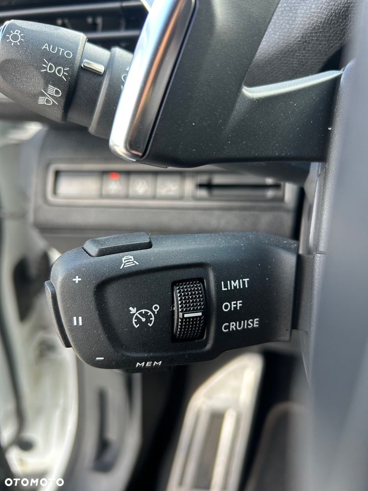 Peugeot 5008 2.0 BlueHDi GT Pack S&S EAT8 - 19