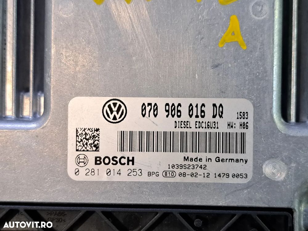 ECU calculator unitate control motor Original VW Transporter T5 2.5dci 2003-2009 - 2