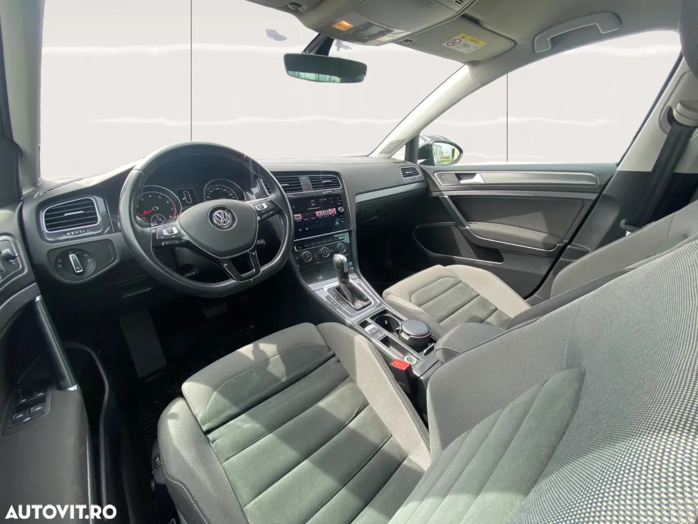 Volkswagen Golf - 7